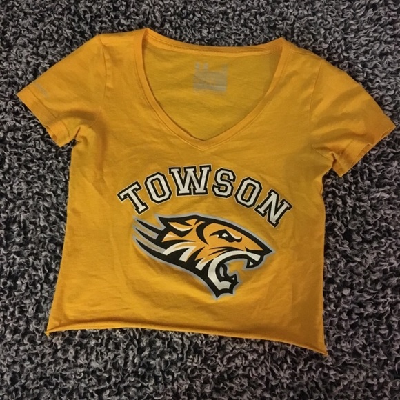 Under Armour Tops - Crop top